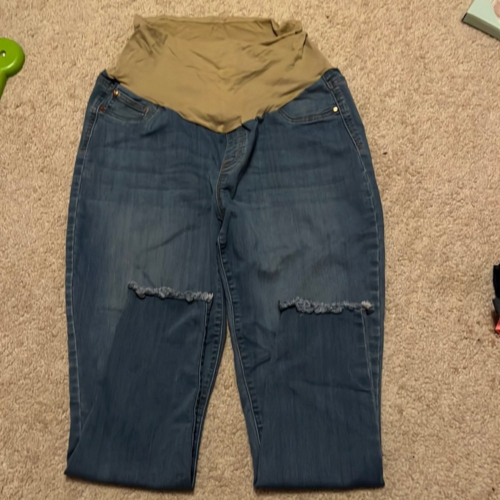 Super Cute Maternity Jeans